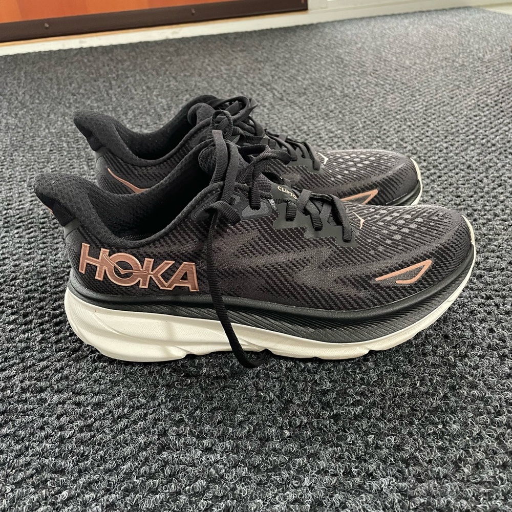Hoka Clifton 9